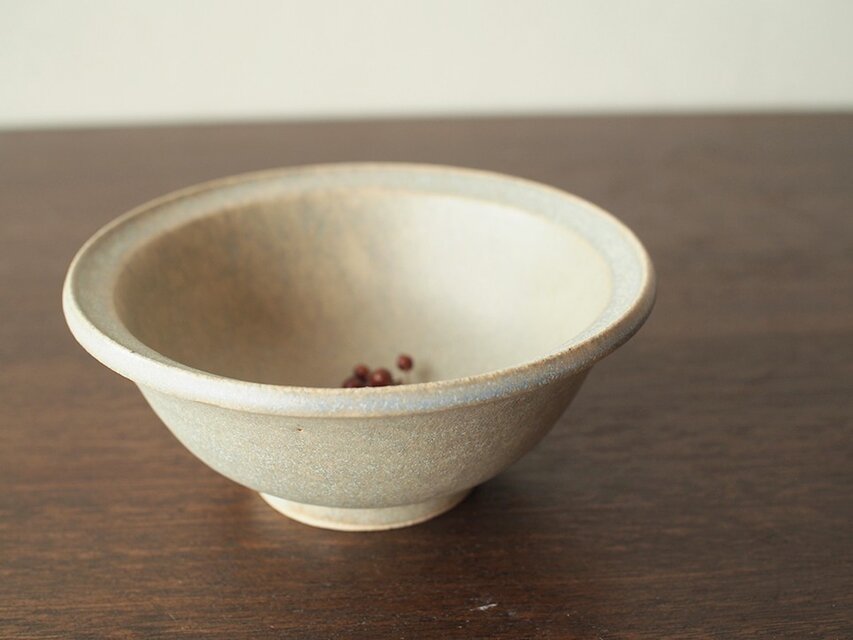 リム付きボウル