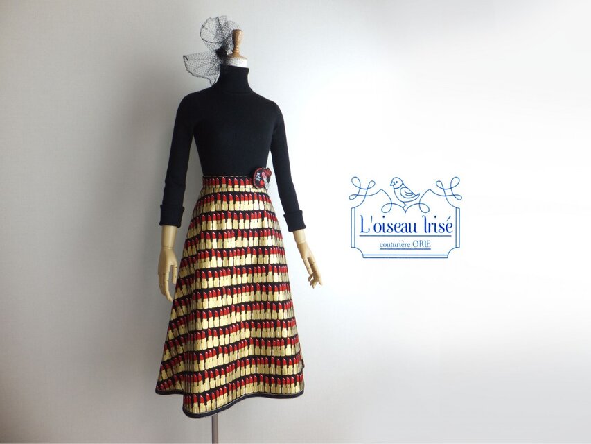 ルージュ柄フレアースカート