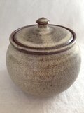蓋物A(白マット)赤荒土