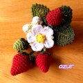 苺のコサージュ（中） 西洋イチゴ | iichi 日々の暮らしを