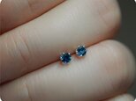 宝石質 ファセットカット ベビーロンドンブルートパーズ 一粒ピアス3mm 11月誕生石