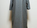 ドルマンスリーブのVネックワンピース　グレーチェック