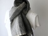 【ウール：秋冬】ユニセックス：手織りマフラー "Gray & Black"の画像