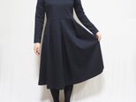 【M】アーミッシュ風シンプルワンピース◇長袖（ボーダー柄・ネイビー）