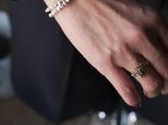 シルバーのとても繊細で立体感のあるフレンチスフレガラスの２連ブレスレット（TJ10900）の画像