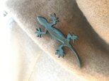 bronze gecko brooch Gmの画像