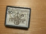 ヴィンテージ切手のブローチ - チェコスロバキア 楽器の画像