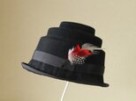 stair way featherd hat [horohoro] blackの画像