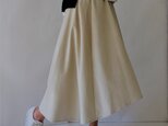 春ベージュ♡揺れるランダムヘムスカート・超細コーデュロイ・マキシ～ミモレ丈♡