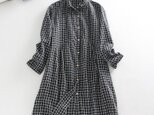 f198チェック柄　綿麻生地　ロングシャツワンピース　長袖　ポケット付き