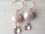 K14GF pale pink pearl & rose quartz pierceの画像