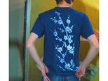 藍染めTシャツ　枝梅（ai004）の画像