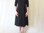 【L】アーミッシュ風シンプルワンピース◇七分袖(ブラック)*ややハリ感のある素材*