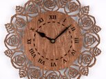 木の壁掛け時計D 薔薇（木製ウォールクロック）の画像