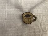 コーヒーカップのブローチ（しのぎ柄）の画像