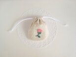 かわいいレースとピンクのお花を付けたミニ巾着の画像