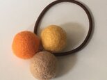 3色フェルトボールのゴムの画像