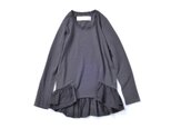 frill hem top (charcoal)の画像