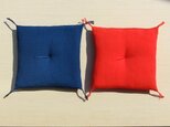 Yさまオーダー　置物用お座布団　濃青、朱赤　18ｃｍ角の画像