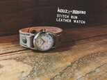 ▲STITCH 寒空、冬のスモーキー⌚「ステッチラン 腕時計」メンズライク（SRW-HWH-NA）の画像