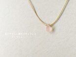141【イライラ解消 天然石 ピンクカルセドニー】14kgf 肌にやさしい絹糸のネックレス 糸の色&長さえらべます