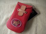 　スマホの革袋　フタ式　トイプードル