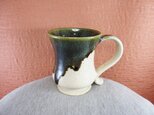 陶器マグカップ・グラマラス（白＋緑）の画像
