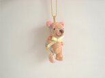 かわいい花柄のミニチュアテディベアのチャーム（ピンク）の画像