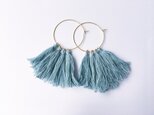 indigo tassel hoop earringsの画像