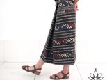 手織り古布のサロン風フリーサイズロングスカート、LTSK71の画像
