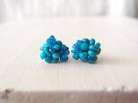 【天然石の刺繍ピアス】Turquoise×Apatite　ターコイズ・アパタイト