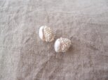 【真珠の刺繍ピアス】PetitBaroquePearl×Seedpearl（ホワイト）