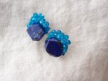 送料無料【天然石の刺繍ピアス】Lapis Lazuli×Apatite　ラピスラズリ・アパタイト