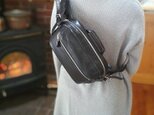 レザーボディーバッグ、ウエストポーチ