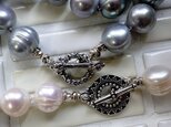 【オーダー品】大粒パールのネックレス・ホワイト＆グレー