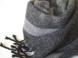 「Yさまご依頼品」手織りカシミアマフラー・・ワンストライプ・杢グレーの画像