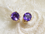 アメジスト・ラウンドファセットの14kgfピアス（5mm）