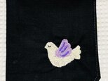 コットンの刺繍ハンカチ☆鳩の画像