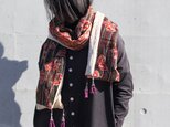 あったかベアウォームファーと刺し子のタッセルストール【花柄】の画像