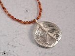 Feijoa leaf necklace (round) {P074SV(NS)}