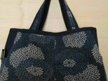 No103 型染め菊柄のバック