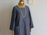 久留米絣濃紺×アイボリー色七分袖ワンピースの画像
