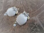 ホワイトシェルイヤリング vintage earrings white shell <ER-shwht2>の画像