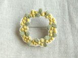 〈受注製作〉刺繍ブローチ mimosa wreath ①の画像