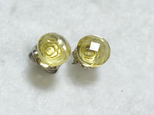 レモンクオーツ・コインカットのスタッドピアス（6mm・チタンポスト）