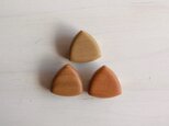 木のブローチ △