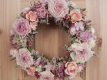 atelier blugra八ヶ岳〜春のWreathラナンキュラスと薔薇の画像