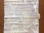 型染めガーゼハンカチ 春待ち球根の花の画像