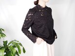 綿100％のレースブラウス 黒フォーマル/セミフォーマルコーデに最適！