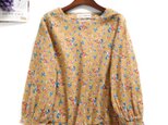 ★送料無料★f8032303春のお出かけトップス　小花柄プリント　綿麻ブラウス